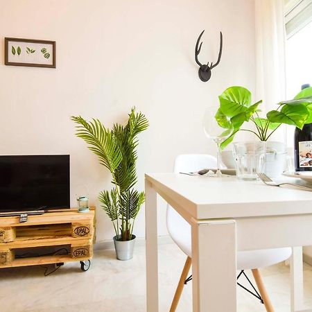 P&P Apartaments Carrera De Capuchinos Malaga Bagian luar foto