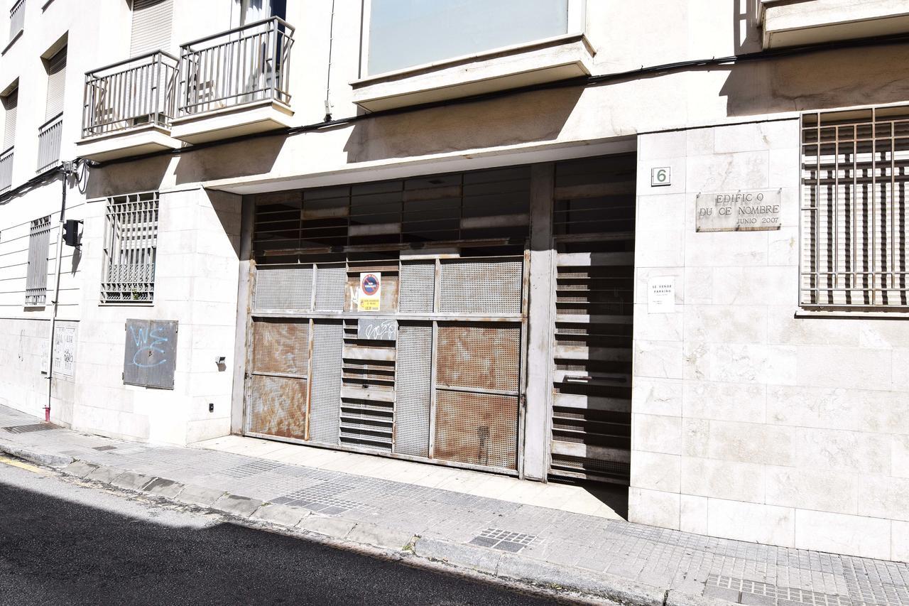P&P Apartaments Carrera De Capuchinos Malaga Bagian luar foto