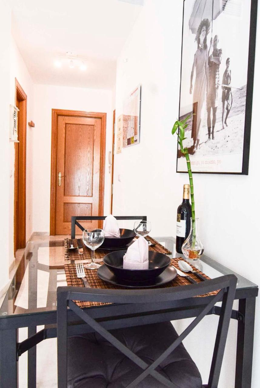 P&P Apartaments Carrera De Capuchinos Malaga Bagian luar foto