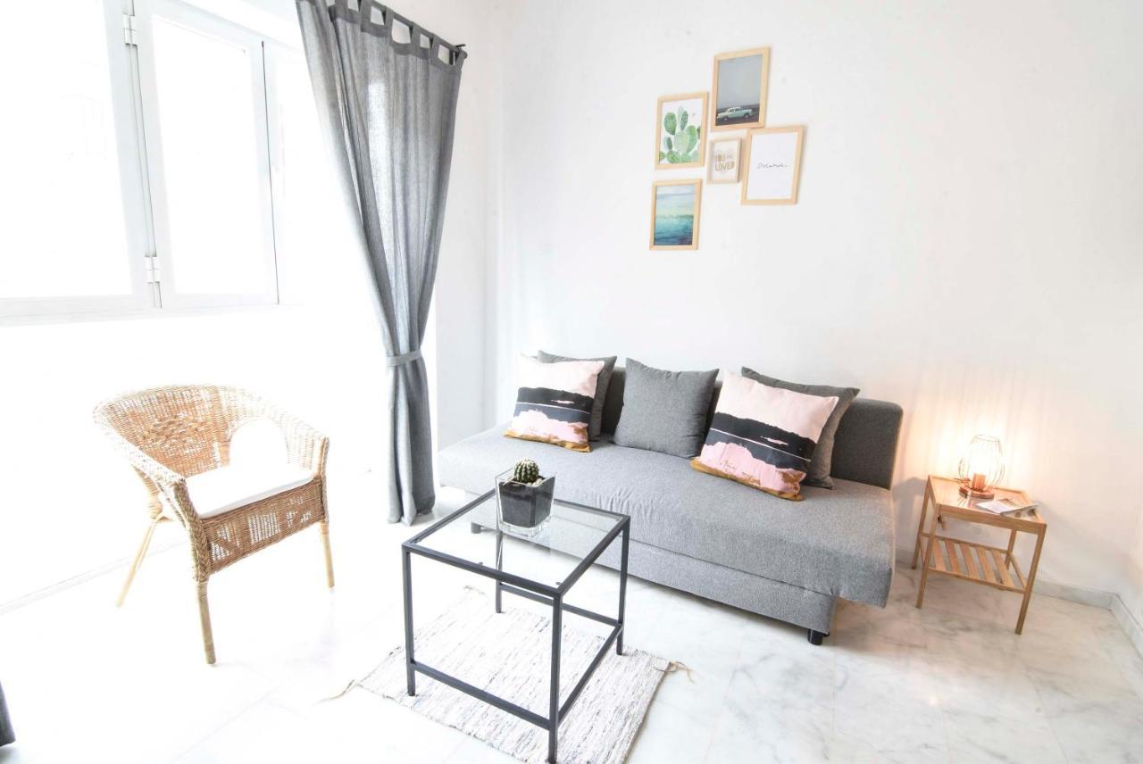 P&P Apartaments Carrera De Capuchinos Malaga Bagian luar foto
