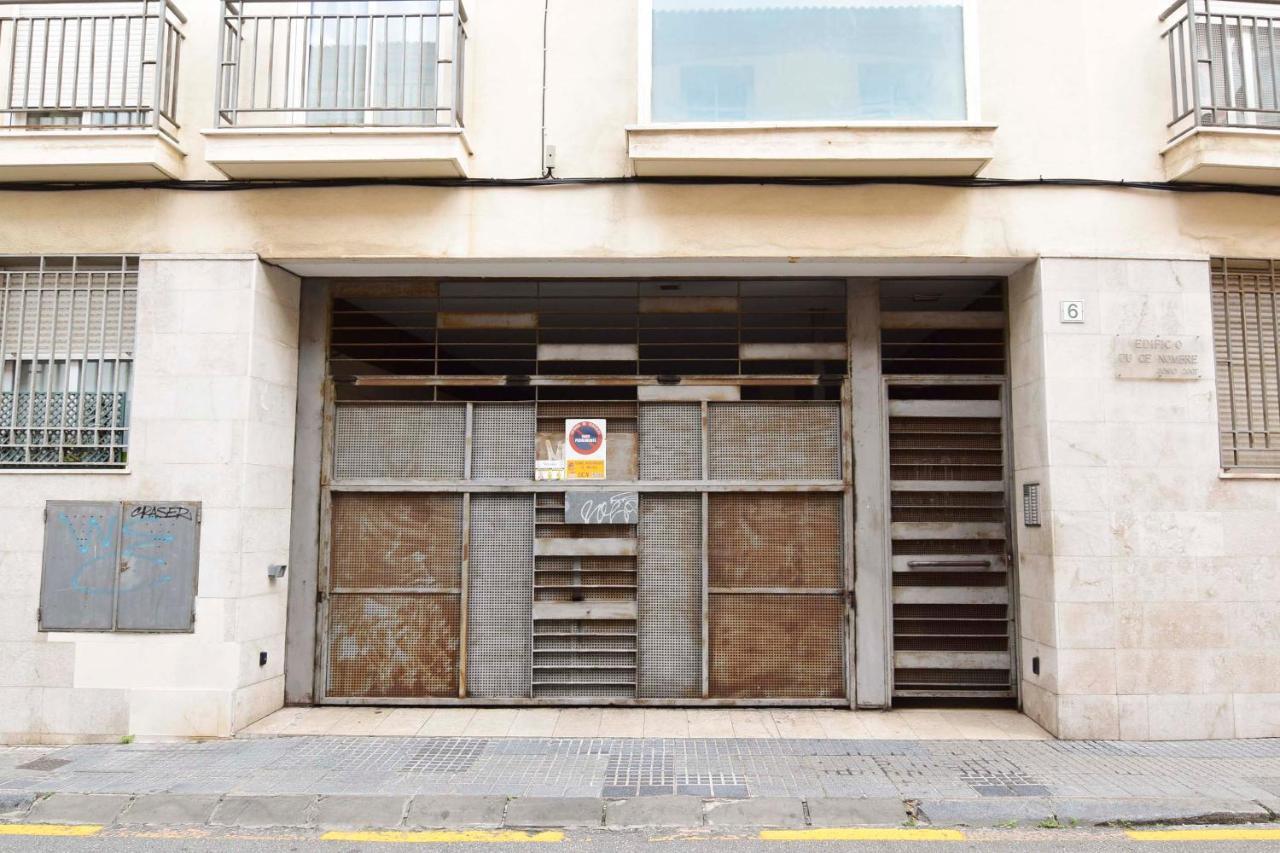 P&P Apartaments Carrera De Capuchinos Malaga Bagian luar foto