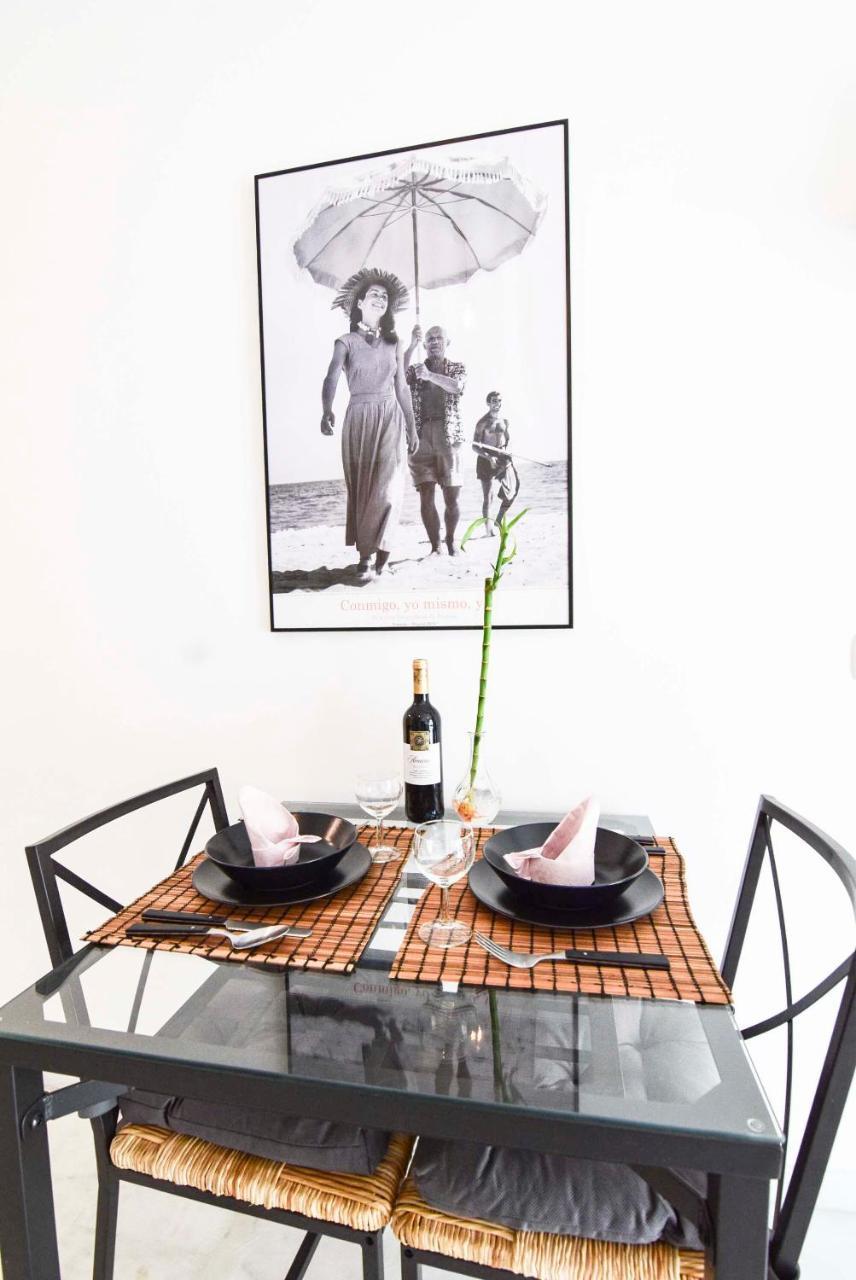 P&P Apartaments Carrera De Capuchinos Malaga Bagian luar foto