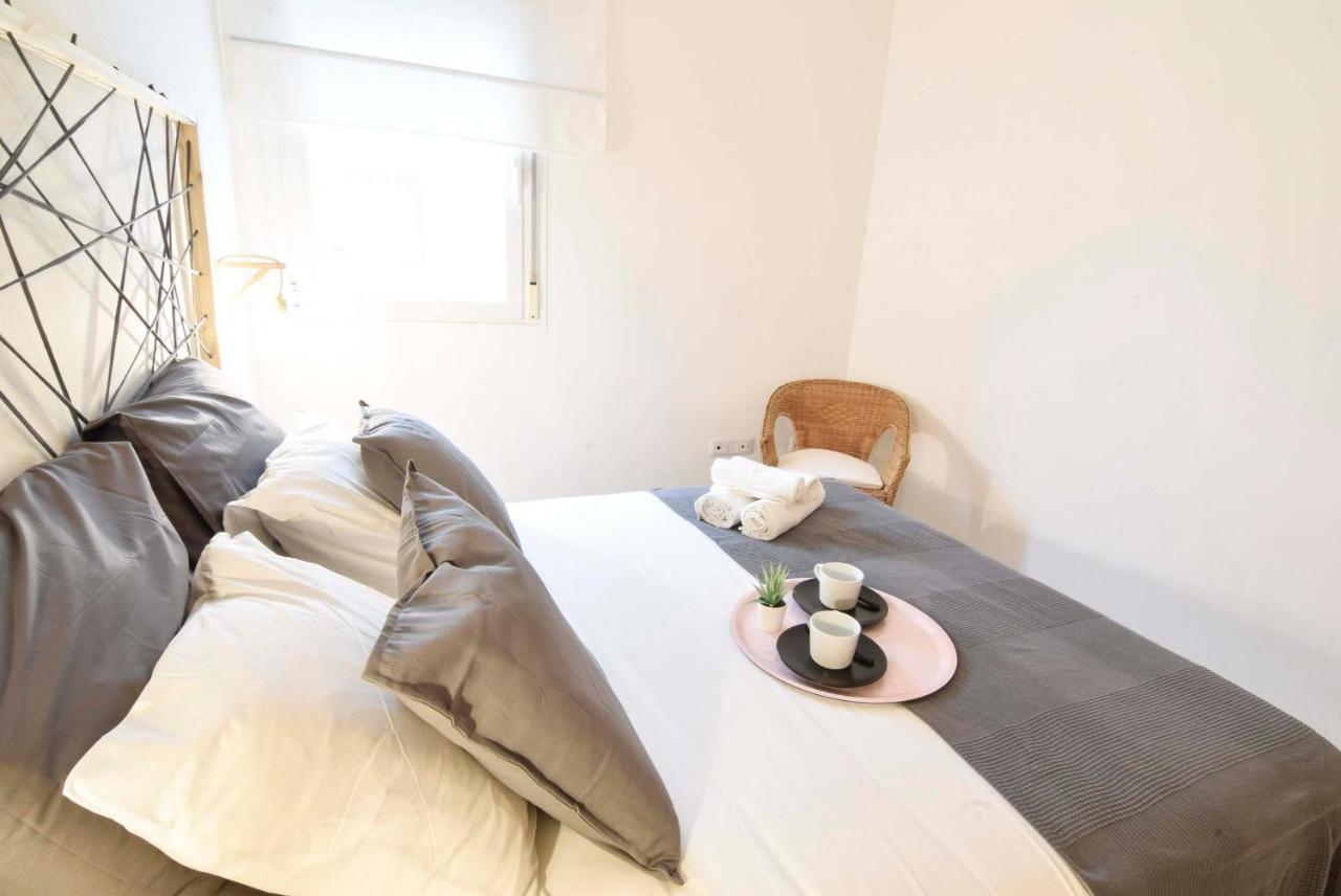 P&P Apartaments Carrera De Capuchinos Malaga Bagian luar foto