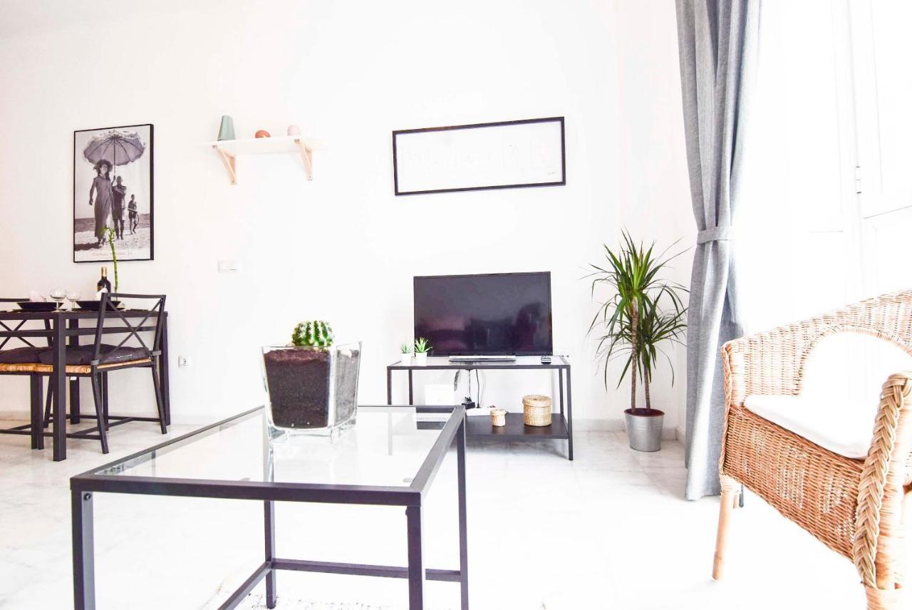 P&P Apartaments Carrera De Capuchinos Malaga Bagian luar foto