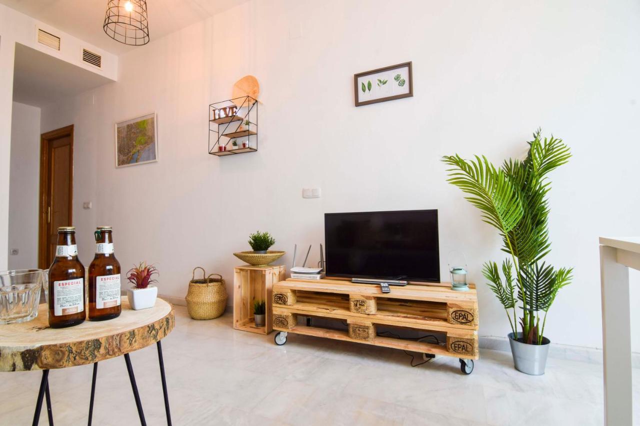 P&P Apartaments Carrera De Capuchinos Malaga Bagian luar foto